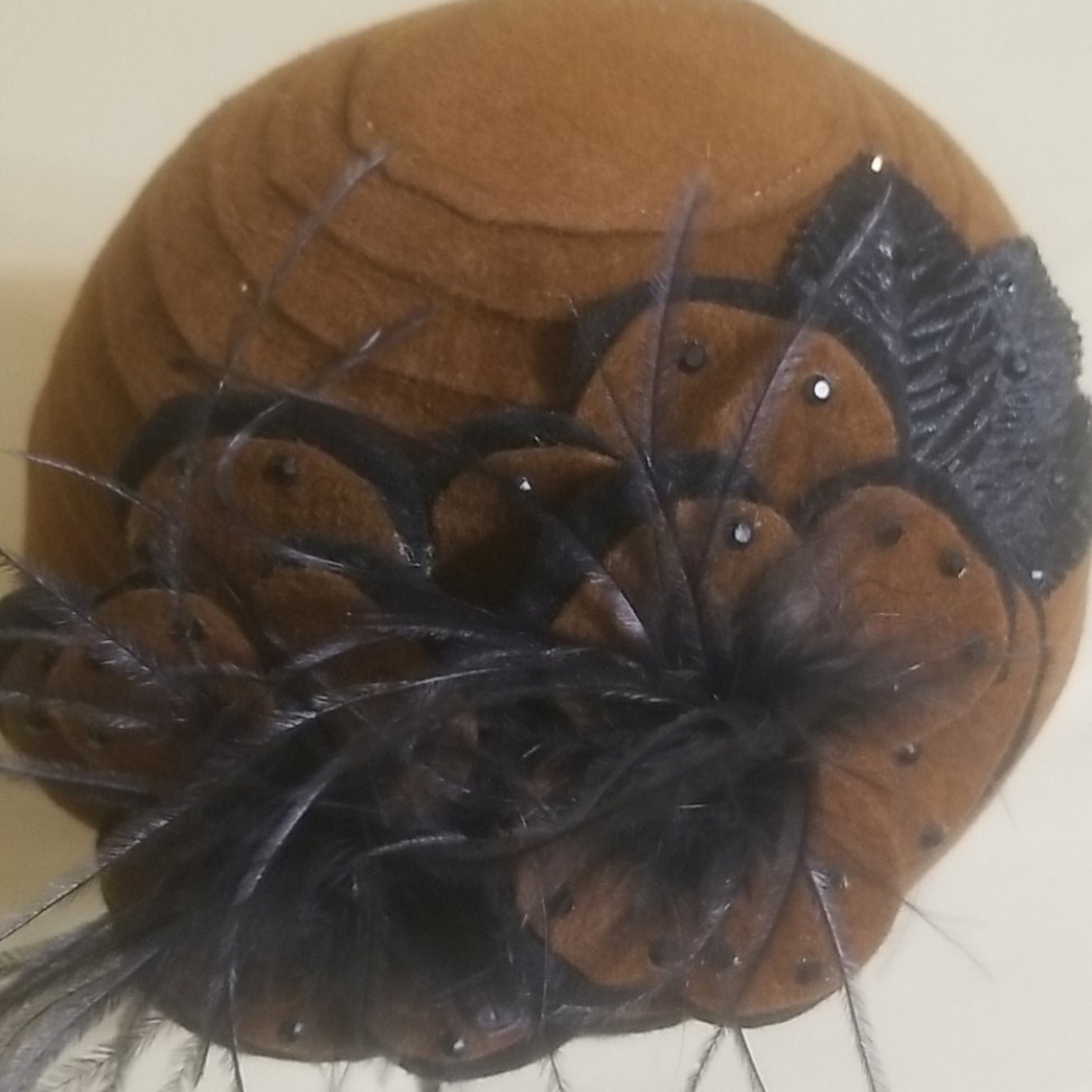 Delicious Vintage cloche [rd]